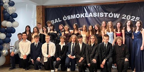 Powiększ grafikę: bal-osmoklasisty-2025-625884.jpg