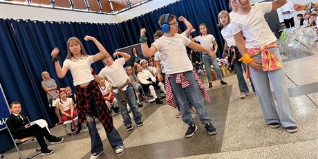 Powiększ grafikę: dzien-edukacji-narodowej-646533.jpg