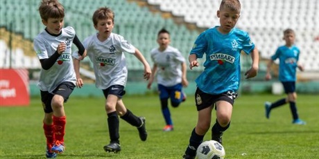 Powiększ grafikę: final-turnieju-z-podworka-na-stadion-o-puchar-tymbarku-616911.jpg