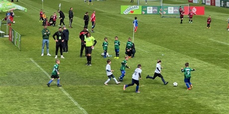 Powiększ grafikę: final-turnieju-z-podworka-na-stadion-o-puchar-tymbarku-616917.jpg