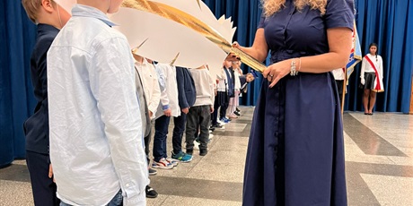 Powiększ grafikę: pasowanie-na-ucznia-650232.jpg