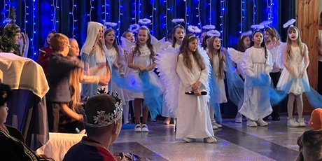 Powiększ grafikę: przedswiateczne-spotkanie-szkolnej-wspolnoty-667566.jpg