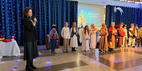 Powiększ grafikę: przedswiateczne-spotkanie-szkolnej-wspolnoty-667571.jpg