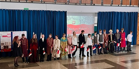 Powiększ grafikę: swieto-uchwalenia-konstytucji-3-maja-696617.jpg