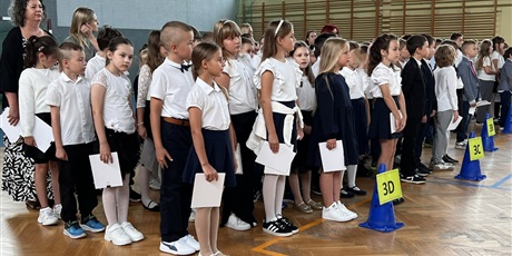Powiększ grafikę: uroczyste-rozpoczecie-roku-szkolnego-2026-27-709314.jpg