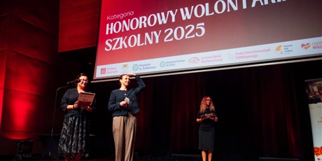 Powiększ grafikę: wielkie-wyroznienie-dla-naszej-szkoly-642328.jpg